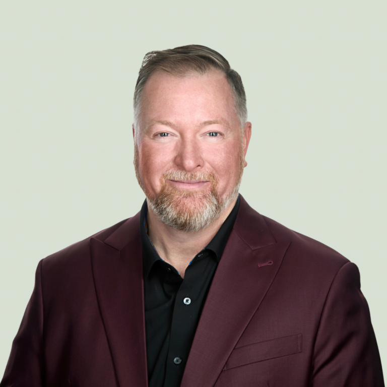 Colin McVicker -Headshot-Registered Psychotherapist -Atlas Therapy- Cambridge, Ontario